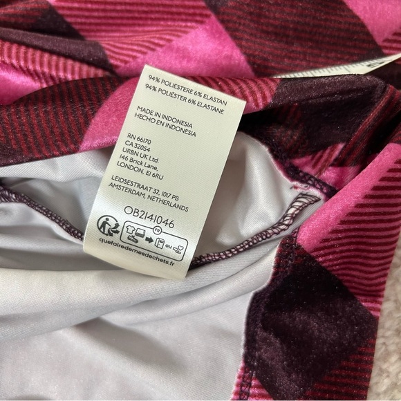NWT Maeve Velvet Pink Maroon Plaid Puff Sleeve Top Low Cut Size Medium - Picture 7 of 12